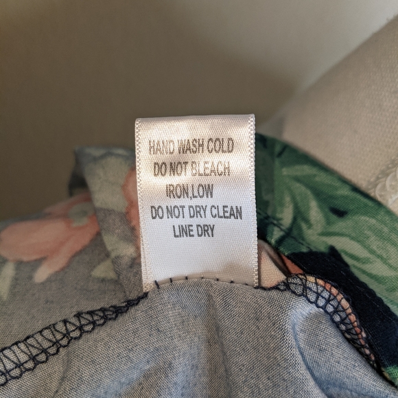 Impulsive Navy Blue Cold Shoulder Shirt 3X - Picture 7 of 9